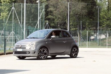 La 500 Sport Hybrid è protagonista di “Uno”, il nuovo videoclip di Ermal Meta