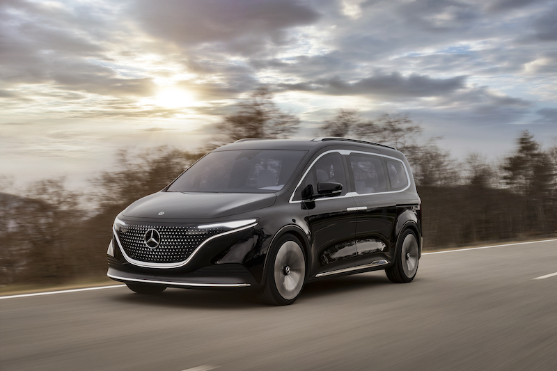 Mercedes svela il Concept EQT