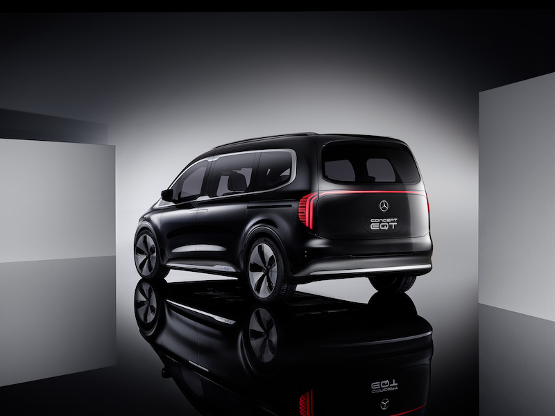 Mercedes svela il Concept EQT
