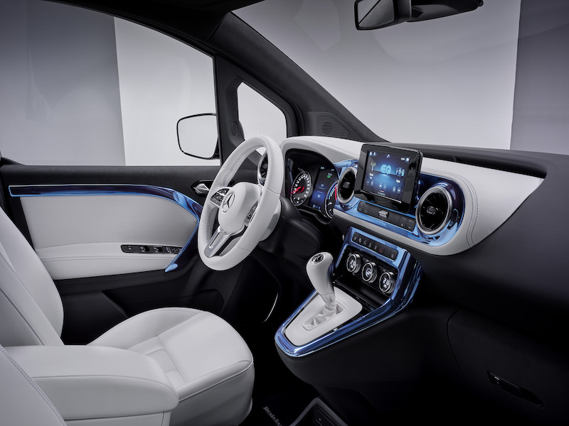 Mercedes svela il Concept EQT