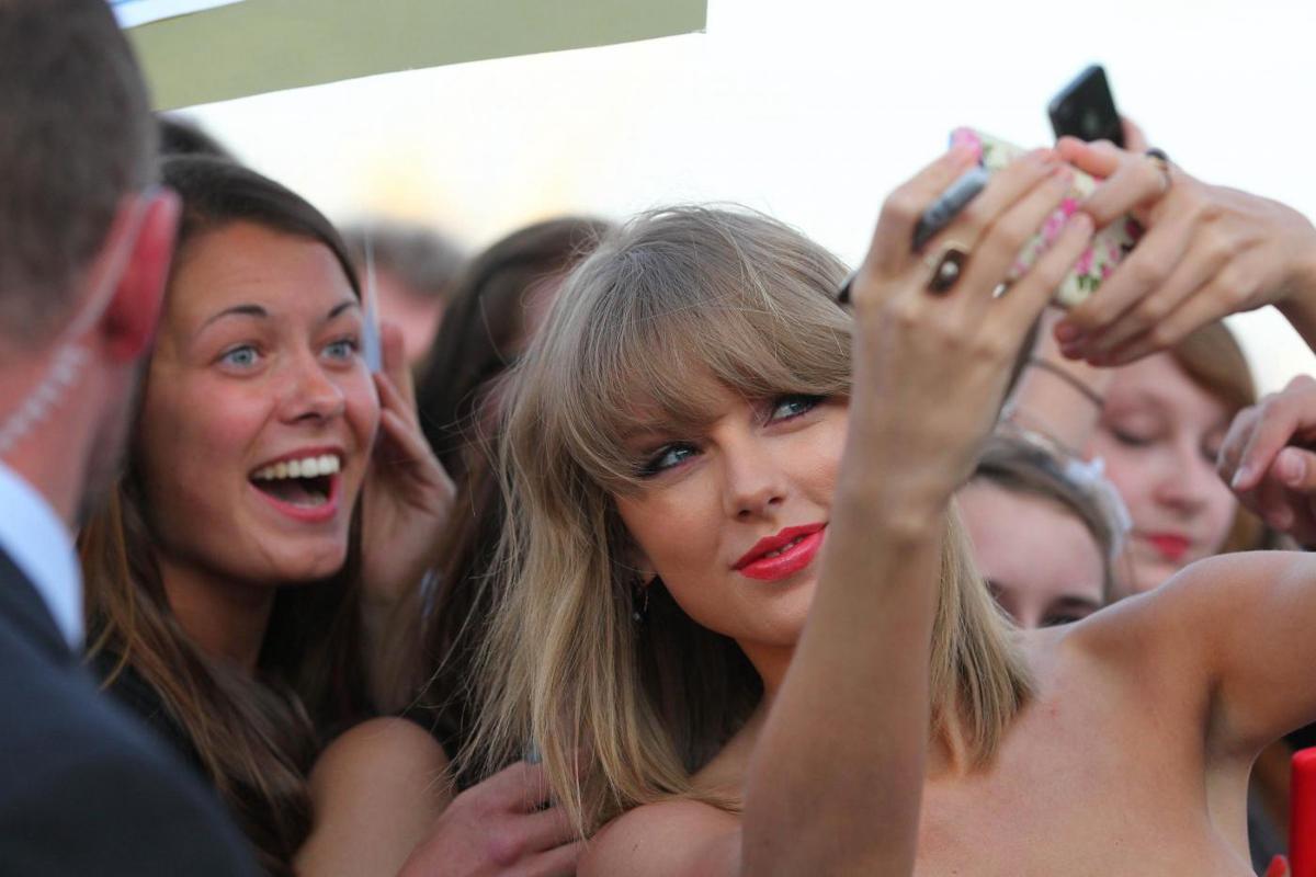 Brit Awards: a Taylor Swift il Global Icon Award, è la prima donna a riceverlo Brit Awards: a Taylor Swift il Global Icon Award, è la prima donna a riceverlo