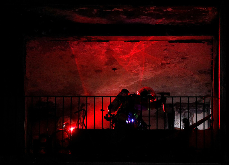 Pomezia: incendio in appartamento al sesto piano, due intossicati Pomezia: incendio in appartamento al sesto piano, due intossicati