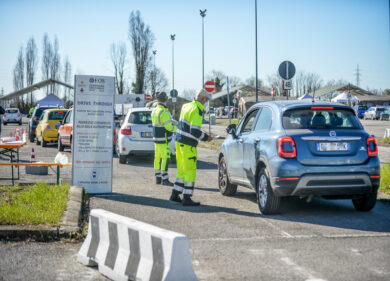 Covid, in Lombardia 1.198 nuovi casi, decessi +36, tasso di positività 2,3%