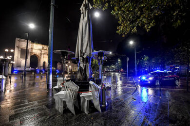 Coprifuoco, lunedì si decide. Fontana: “Buone probabilità che venga cambiato”