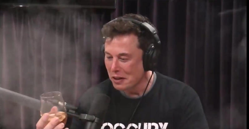 Tesla, Musk dice basta ai pagamenti in Bitcoin: “Non rispettano l’ambiente” Tesla, Musk dice basta ai pagamenti in Bitcoin: “Non rispettano l’ambiente”