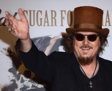 Top Dieci con Carlo Conti: Zucchero super ospite. E i vip nelle squadre.. Anticipazioni