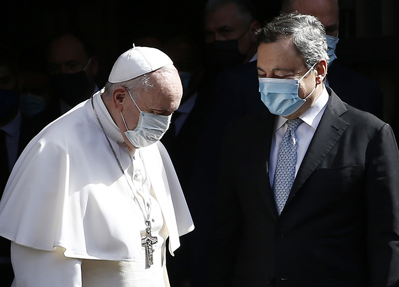 Draghi: “Italia non ha futuro senza figli”. Papa:”Assegno unico solo l’inizio” Draghi: “Italia non ha futuro senza figli”. Papa:”Assegno unico solo l’inizio”
