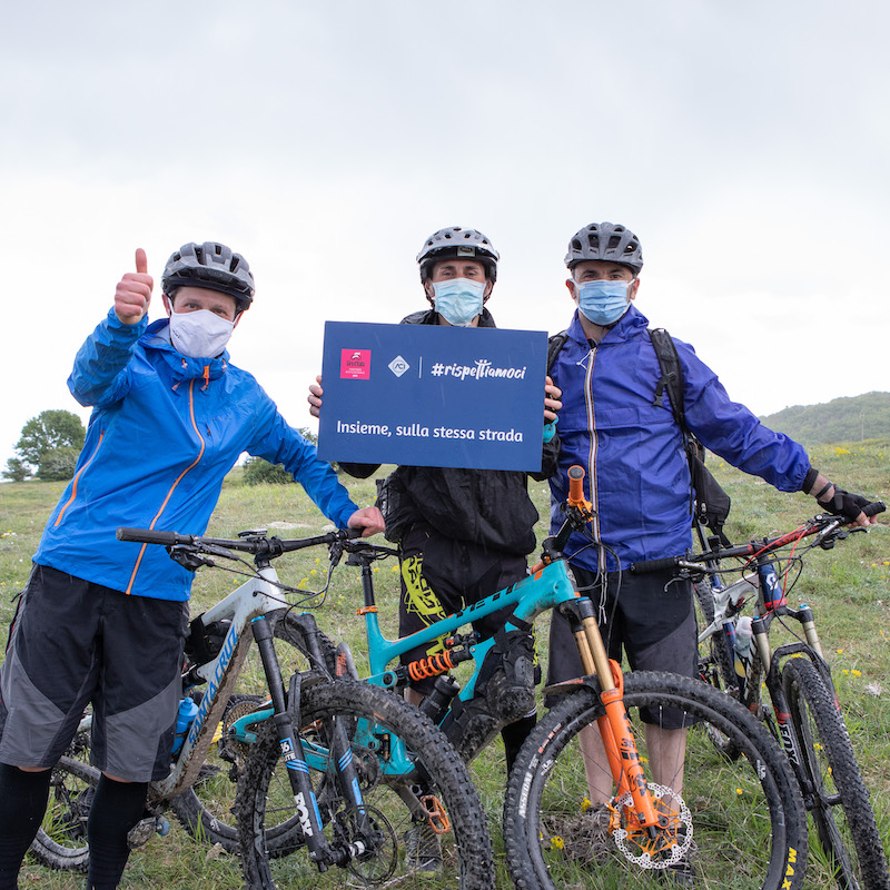 ACI protagonista al Giro d’Italia con la campagna “Rispettiamoci” ACI protagonista al Giro d’Italia con la campagna “Rispettiamoci”