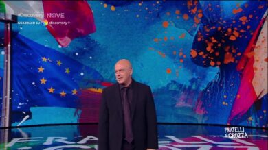 Crozza monologo: “Ponte sullo stretto? Prima dovremmo tenere in piedi quelli che ci sono già”