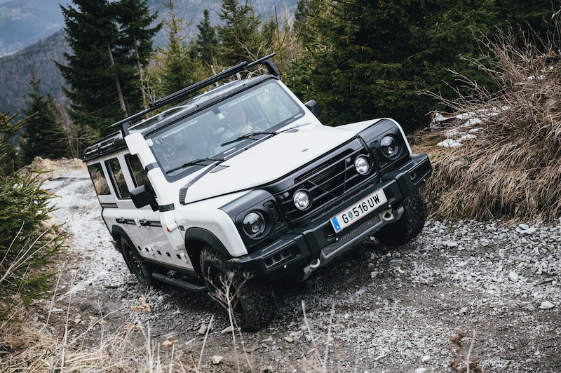 Ineos Grenadier supera a pieni voti i test sulle Alpi Ineos Grenadier supera a pieni voti i test sulle Alpi