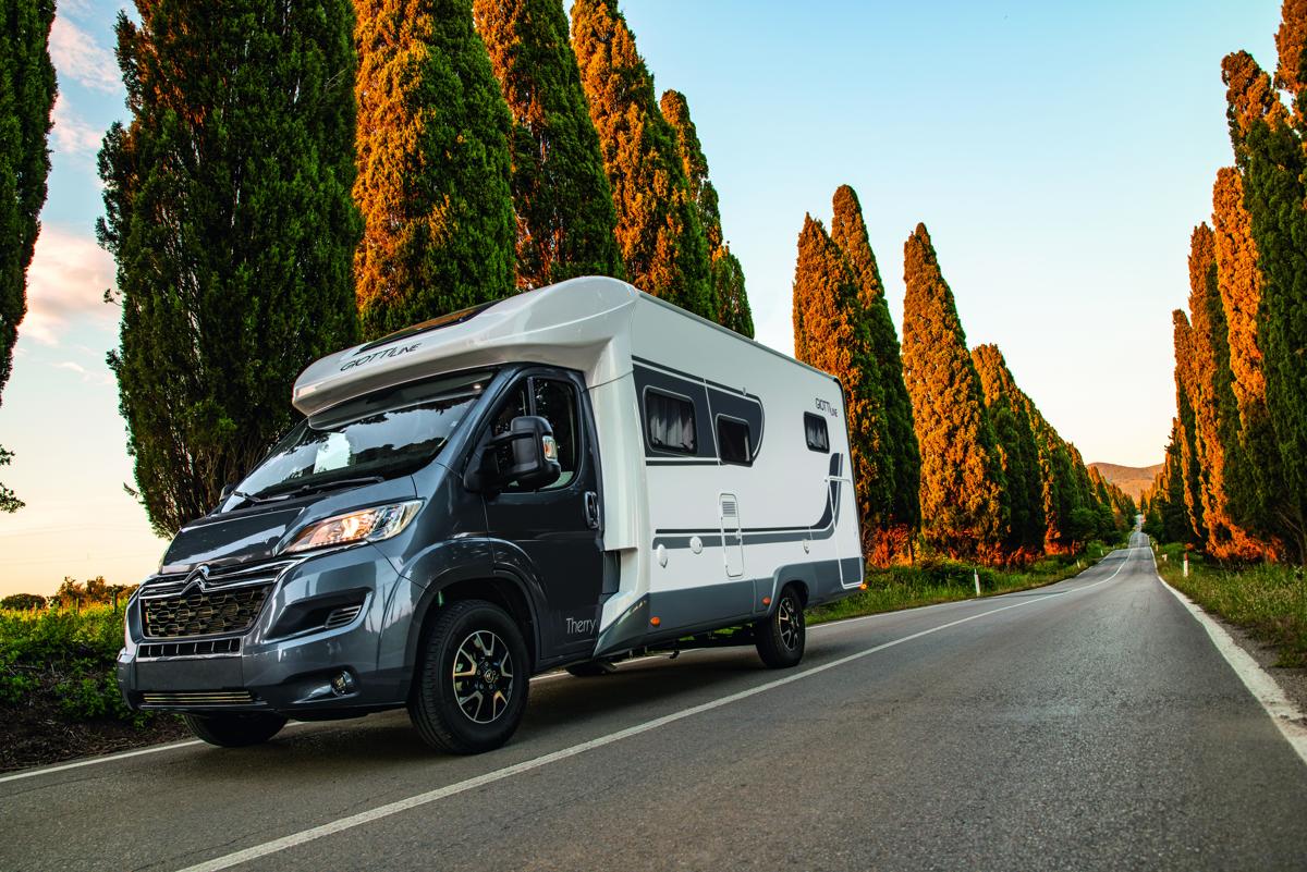 Vacanze 2021, sarà l’estate del camper. Ecco la “van-etiquette” in 5 punti Vacanze 2021, sarà l’estate del camper. Ecco la “van-etiquette” in 5 punti