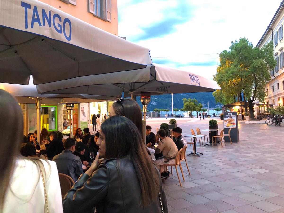 Covid, Lugano senza coprifuoco: “Stiamo meglio dell’Italia, pochi contagi” Covid, Lugano senza coprifuoco: “Stiamo meglio dell’Italia, pochi contagi”