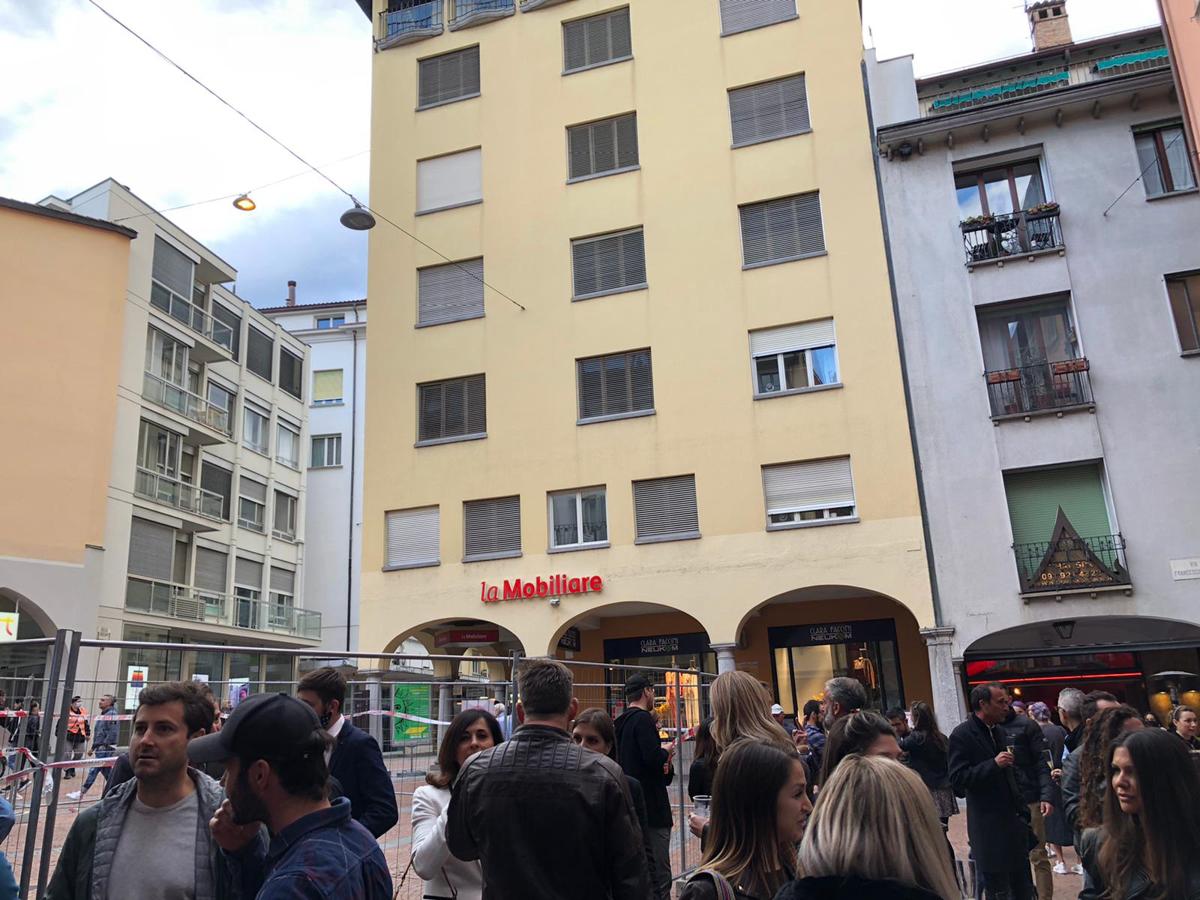 Covid, Lugano senza coprifuoco: “Stiamo meglio dell’Italia, pochi contagi” Covid, Lugano senza coprifuoco: “Stiamo meglio dell’Italia, pochi contagi”