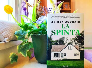 La spinta, thriller sulla maternità infelice e i sentimenti oscuri delle donne