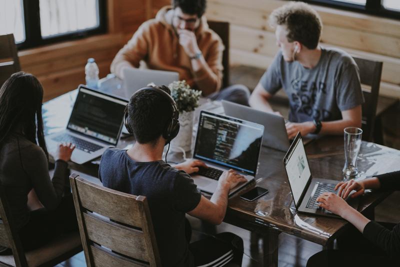 Eni: Joule lancia Human Knowledge Lab, percorso formativo per startupper Eni: Joule lancia Human Knowledge Lab, percorso formativo per startupper