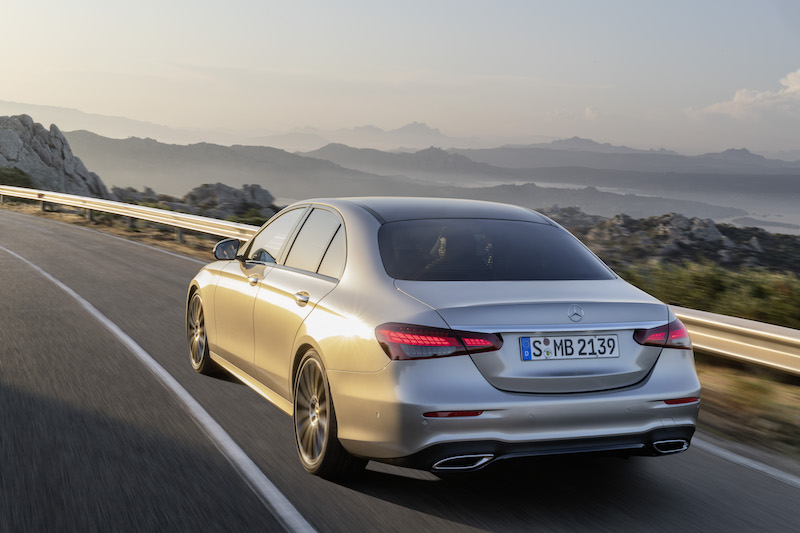Mercedes presenta la nuova gamma di Classe E Mercedes presenta la nuova gamma di Classe E
