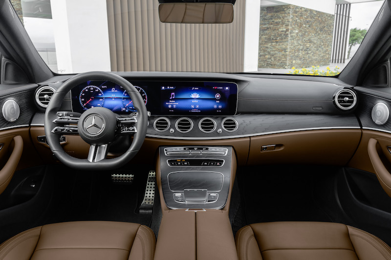 Mercedes presenta la nuova gamma di Classe E Mercedes presenta la nuova gamma di Classe E