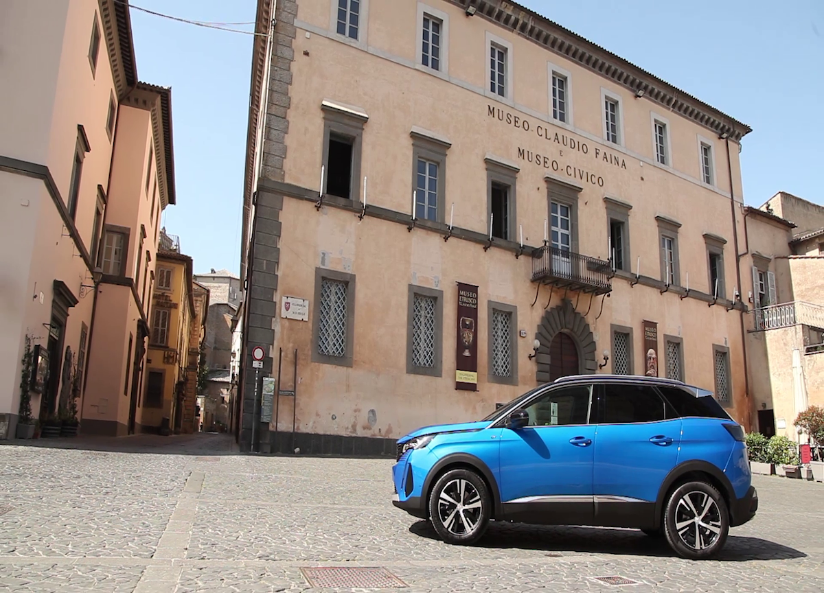 Con la Peugeot 3008 alla scoperta dell’Italia Con la Peugeot 3008 alla scoperta dell’Italia