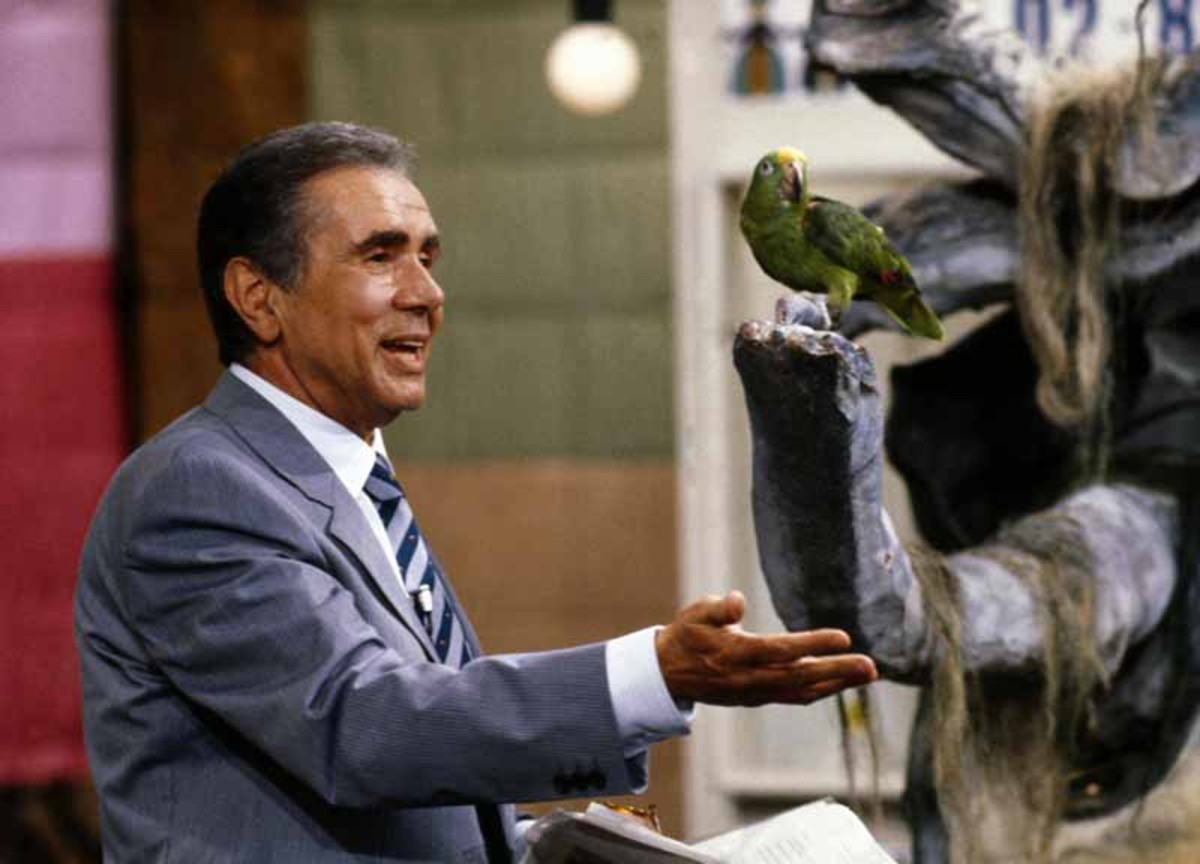 Enzo Tortora, dove eravamo rimasti? Oggi si chiederebbe “ma qui, esattamente, come ci siamo arrivati?” Enzo Tortora, dove eravamo rimasti? Oggi si chiederebbe “ma qui, esattamente, come ci siamo arrivati?”