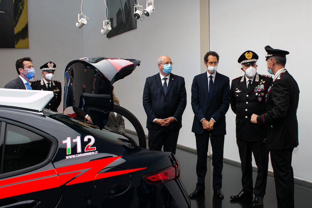 Presentata l’Alfa Romeo Giulia per l’Arma dei Carabinieri Presentata l’Alfa Romeo Giulia per l’Arma dei Carabinieri