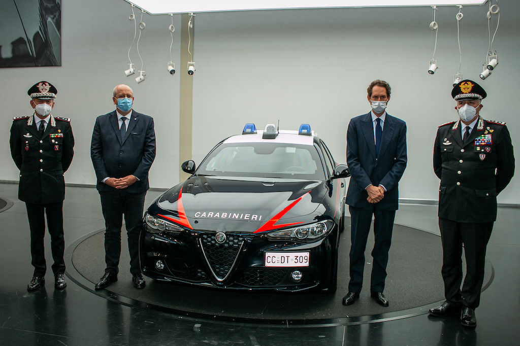 Presentata l’Alfa Romeo Giulia per l’Arma dei Carabinieri Presentata l’Alfa Romeo Giulia per l’Arma dei Carabinieri
