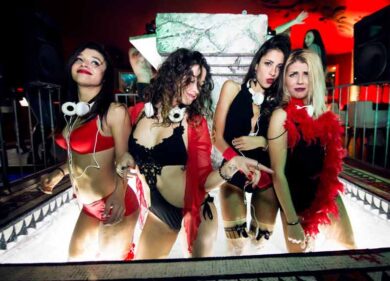 Riaperture, Draghi dice alle discoteche: no tu no. E arrivano i ricorsi al Tar