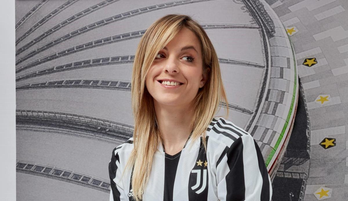 Juventus, nuova maglia 2021: indizio di mercato su Ronaldo e Dybala Juventus, nuova maglia 2021: indizio di mercato su Ronaldo e Dybala