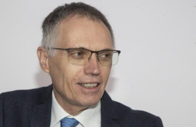 Stellantis, joint venture con Foxconn: si chiamerà Mobile Drive