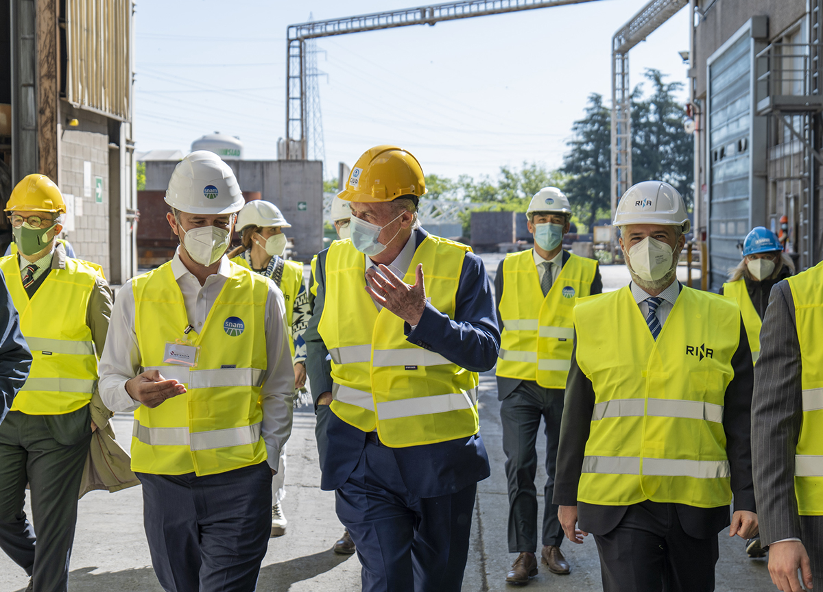 Snam, RINA e GIVA, al via il primo test al mondo con gas naturale e idrogeno Snam, RINA e GIVA, al via il primo test al mondo con gas naturale e idrogeno