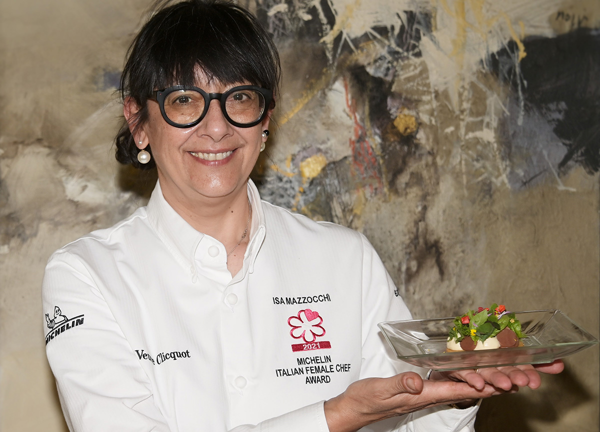 Isa Mazzocchi chef Premio Michelin Donna 2021 by Veuve Clicquot. Isa Mazzocchi chef Premio Michelin Donna 2021 by Veuve Clicquot.