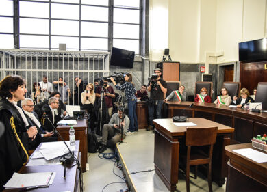 Domodossola, ha ammazzato suo figlio con una katana: condannata a 24 anni