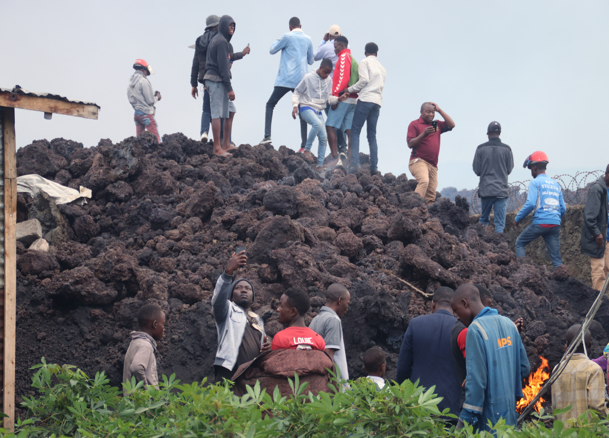 Congo, erutta il vulcano Nyiragongo: abitanti in fuga da Goma. VIDEO Congo, erutta il vulcano Nyiragongo: abitanti in fuga da Goma. VIDEO