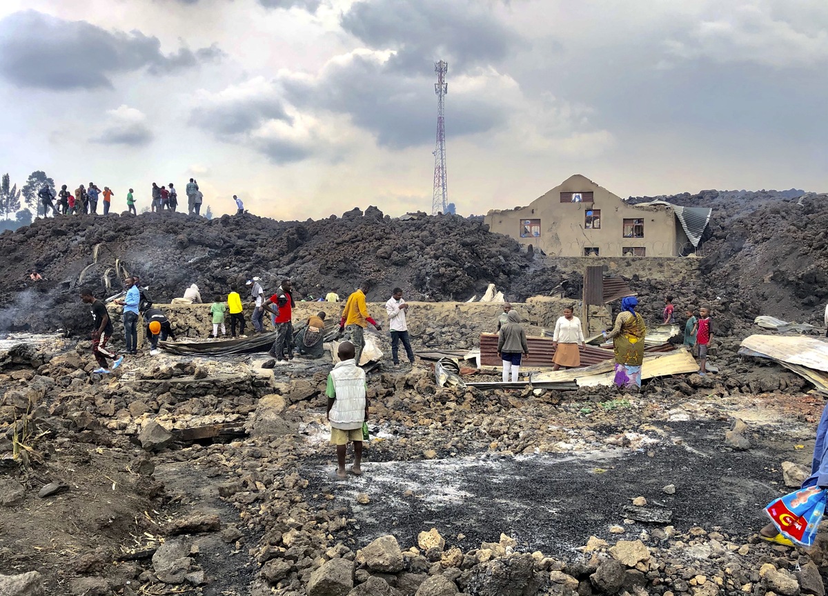 Congo, erutta il vulcano Nyiragongo: abitanti in fuga da Goma. VIDEO Congo, erutta il vulcano Nyiragongo: abitanti in fuga da Goma. VIDEO