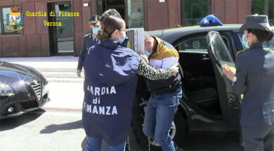 Falso broker: a Verona piangono in trenta per una truffa da 2 mln di euro