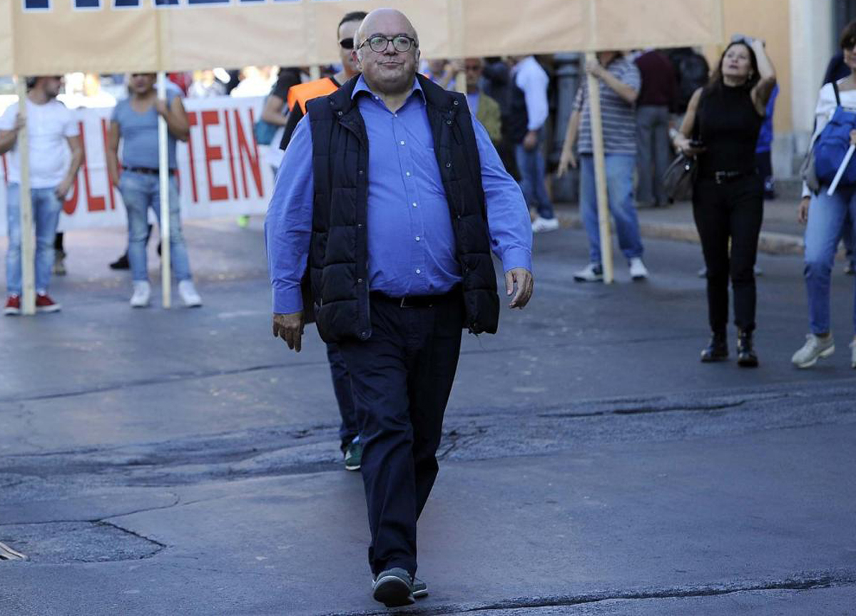 Elezioni Roma: rispunta Storace, autocandidato contro il delirio da manager Elezioni Roma: rispunta Storace, autocandidato contro il delirio da manager