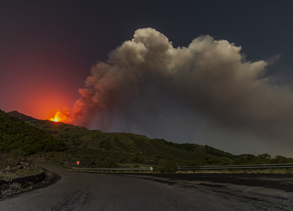 Nuova spettacolare eruzione dell’Etna