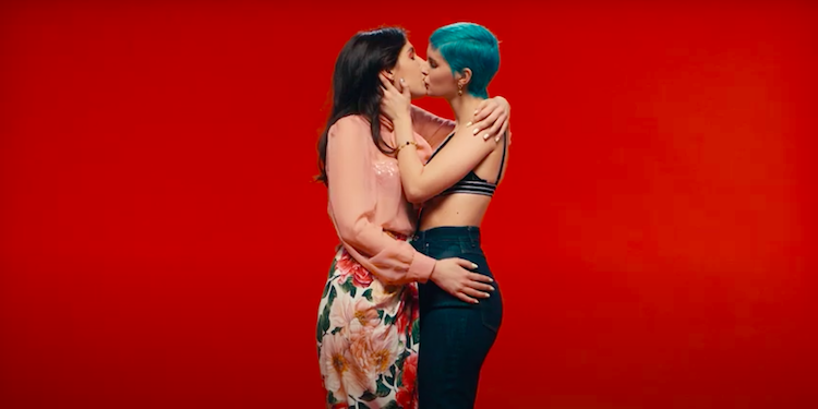 La Russia vieta gli spot gay di Dolce & Gabbana La Russia vieta gli spot gay di Dolce & Gabbana