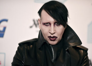 Marylin Manson: mandato d’arresto per aggressione a un cameramen