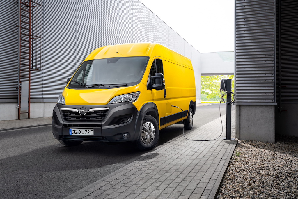 Opel presenta i nuovi Movano e Movano-e Opel presenta i nuovi Movano e Movano-e