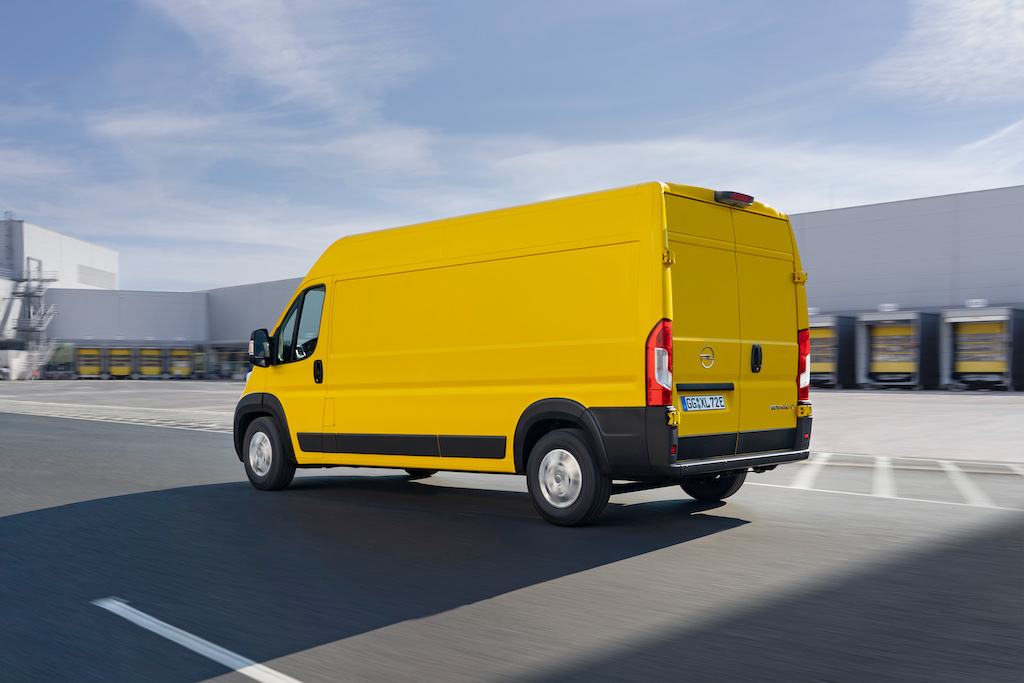 Opel presenta i nuovi Movano e Movano-e Opel presenta i nuovi Movano e Movano-e
