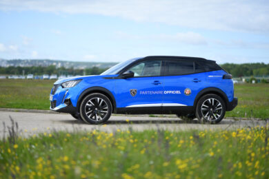 Peugeot schiera una flotta 100% eco-responsabile al Roland Garros 2021