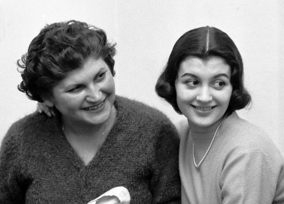 Milano, addio a Carla Fracci. La ballerina aveva 84 anni. Foto Milano, addio a Carla Fracci. La ballerina aveva 84 anni. Foto