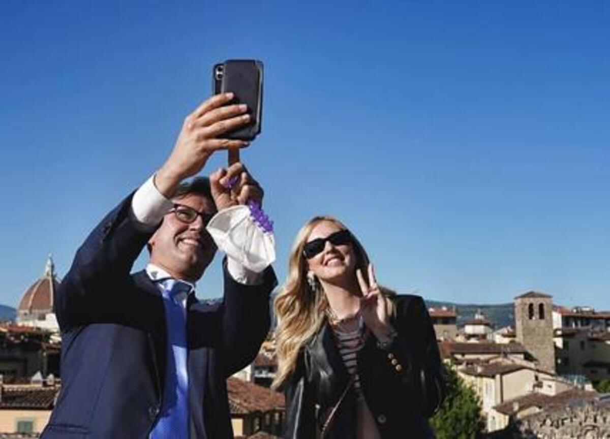Nardella e il selfie con Ferragni: la sinistra si allea con Chiara… Nardella e il selfie con Ferragni: la sinistra si allea con Chiara…