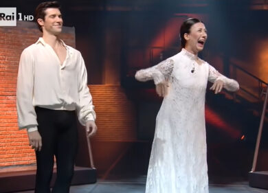 La splendida imitazione di Carla Fracci fatta da Virginia Raffaele. VIDEO