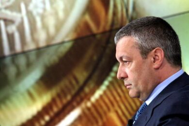 Blocco licenziamenti, Siniscalco: “Mette a rischio imprese e ferma assunzioni”