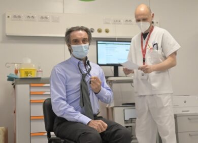 Covid, Fontana: Potremmo arrivare a 150mila dosi al giorno, ma mancano vaccini