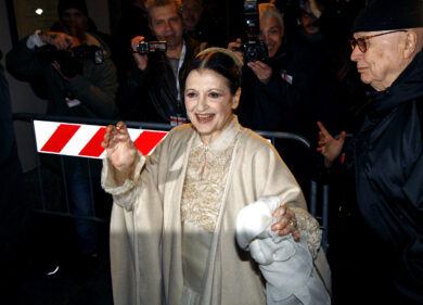 Carla Fracci, la camera ardente nel foyer della Scala