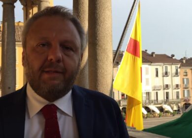 Uggetti e l’insostenibile Toninelli. Quando la stupidità è recidiva