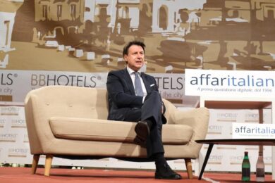 M5s, il Garante dà ragione a Conte: Rousseau consegni i dati degli iscritti