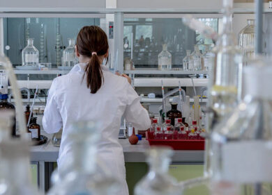 Covid, un nuovo vaccino messo a punto nei laboratori della Statale di Milano